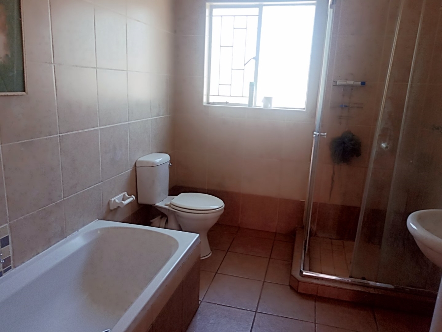 3 Bedroom Property for Sale in Potchefstroom South North West